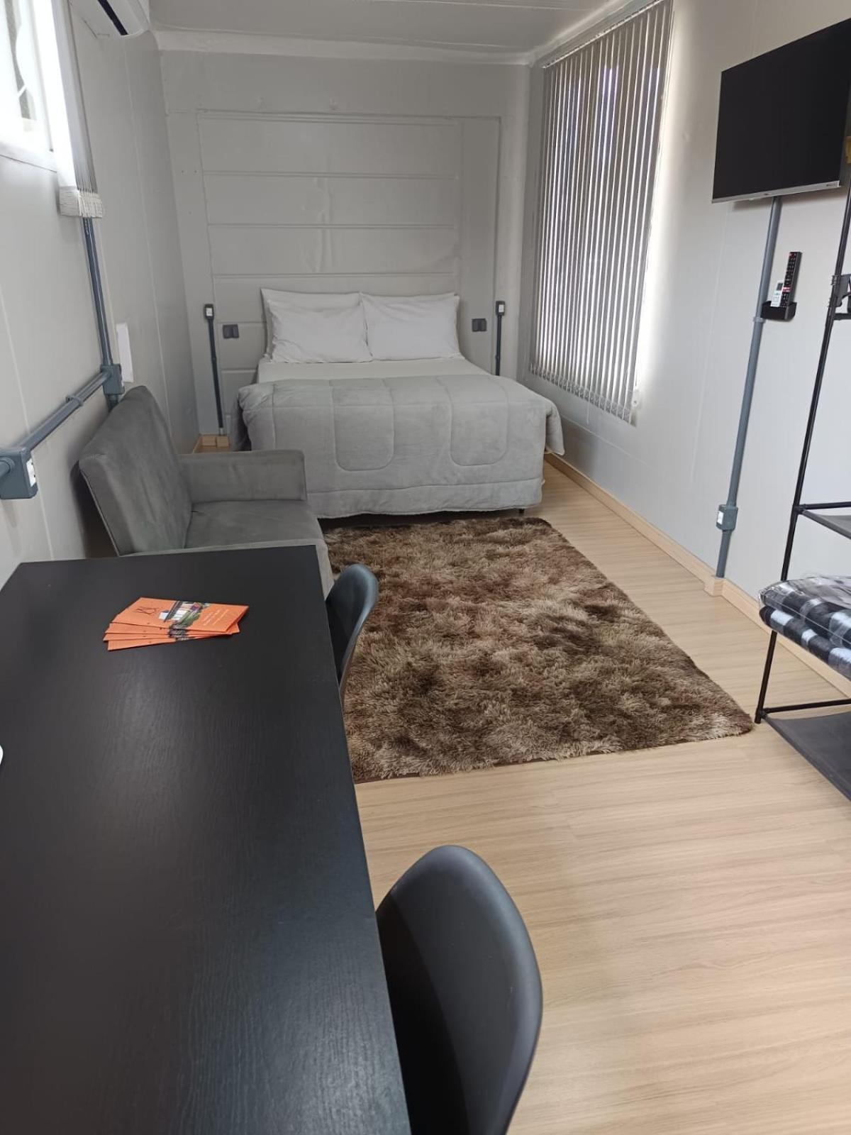Container Guesthouse - 3 ウルビシ エクステリア 写真