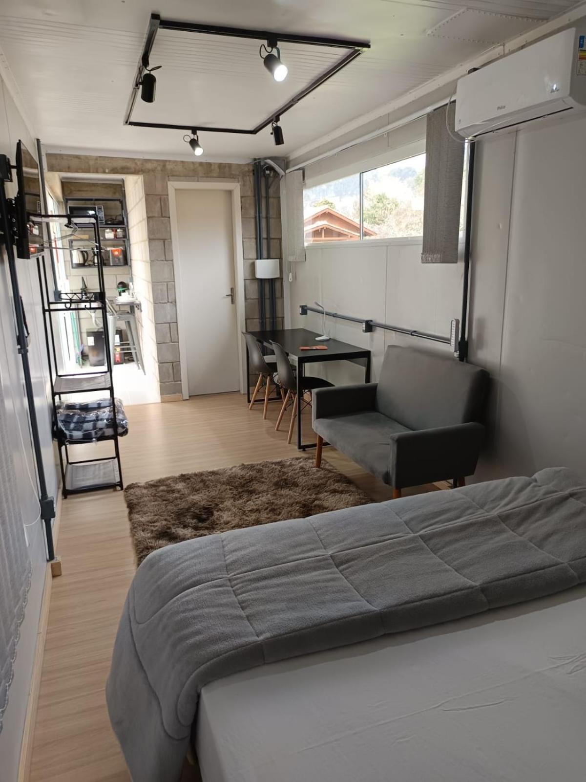 Container Guesthouse - 3 ウルビシ エクステリア 写真